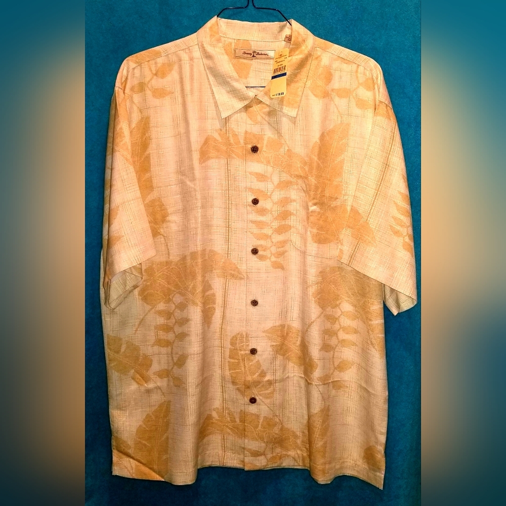 Tommy Bahama 100% Silk Hawaiian Camp Shirt